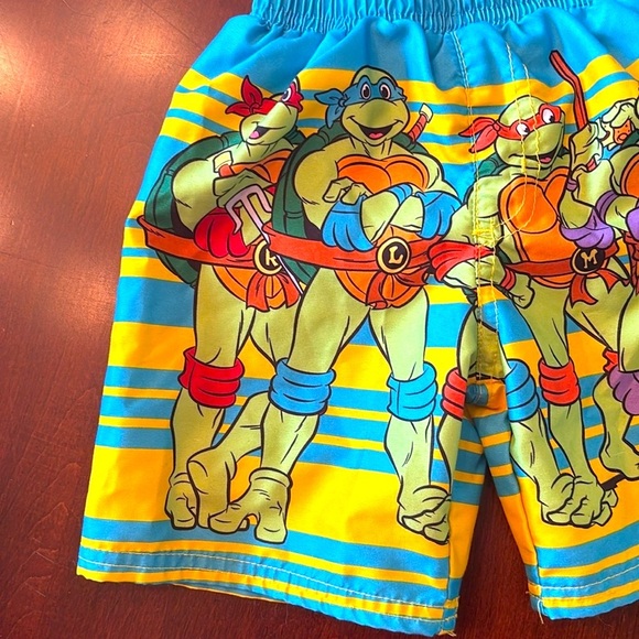NWOT Nickelodeon Teenage Mutant Ninja Turtles Colorful Boys Swim Trunks Cartoon - Picture 3 of 12